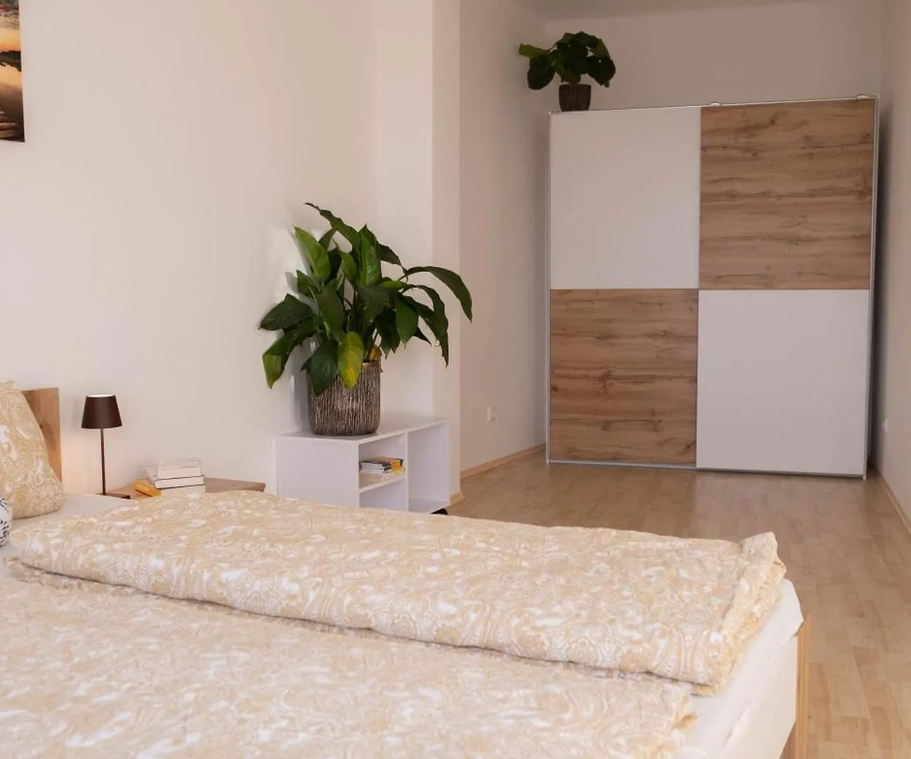 Fuerstenstand Apartments contacts